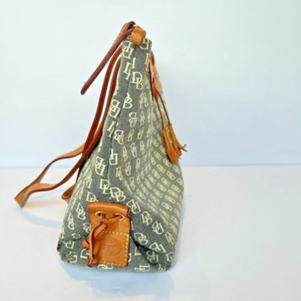 Dooney & Bourke Monogram Canvas Tote Bag Blue Tan Leather Trim Vintage Y2K Boho - Picture 4 of 8